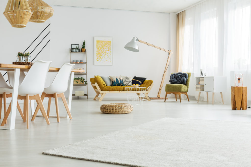 20 salles à manger scandinaves. On aime le bois !